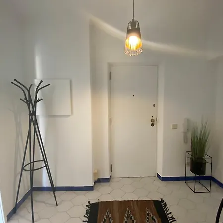 Cosy In With Balcony&sea View - 9 M² *