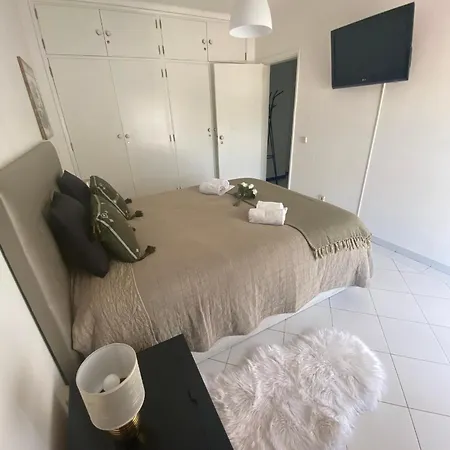 Cosy In With Balcony&sea View - 9 M² *