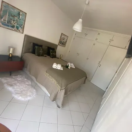 Cosy In With Balcony&sea View - 9 M² *