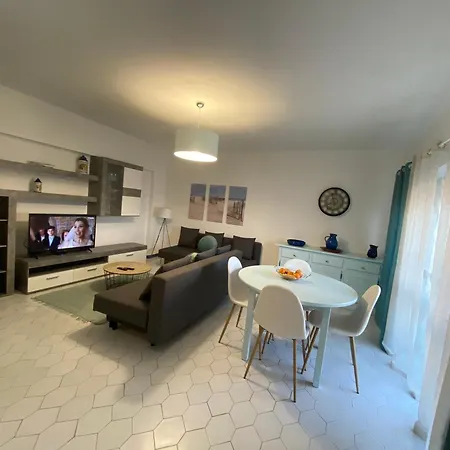 Apartamento Cosy In With Balcony&sea View - 9 M² Portimão