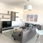 Cosy In With Balcony And Sea View - 9 M² *