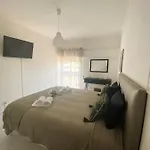 Cosy In With Balcony And Sea View - 9 M² شقة *