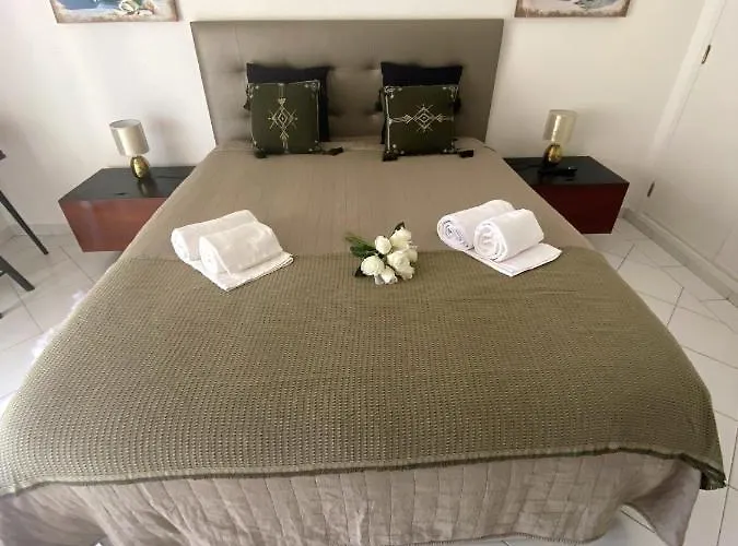 Apartment Cosy In With Balcony And Sea View - 9 M² *